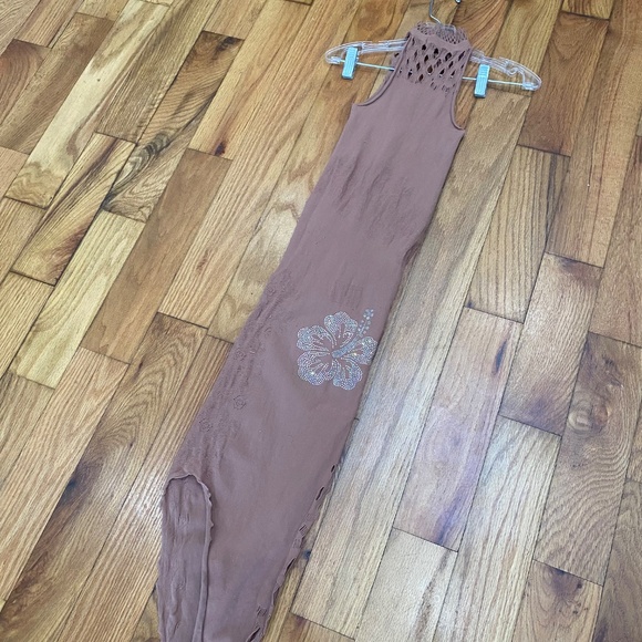 POSTER GIRL Dress - Picture 3 of 7